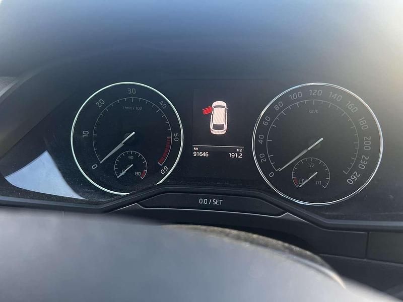 Gebraucht Skoda Superb Style 190 PS (139 kW) 2018 Schwarz Kombi