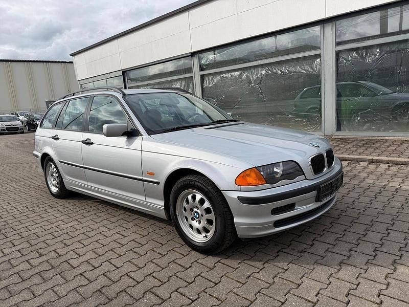 Gebraucht BMW 318 118 PS (86 kW) 2000 Silber Kombi