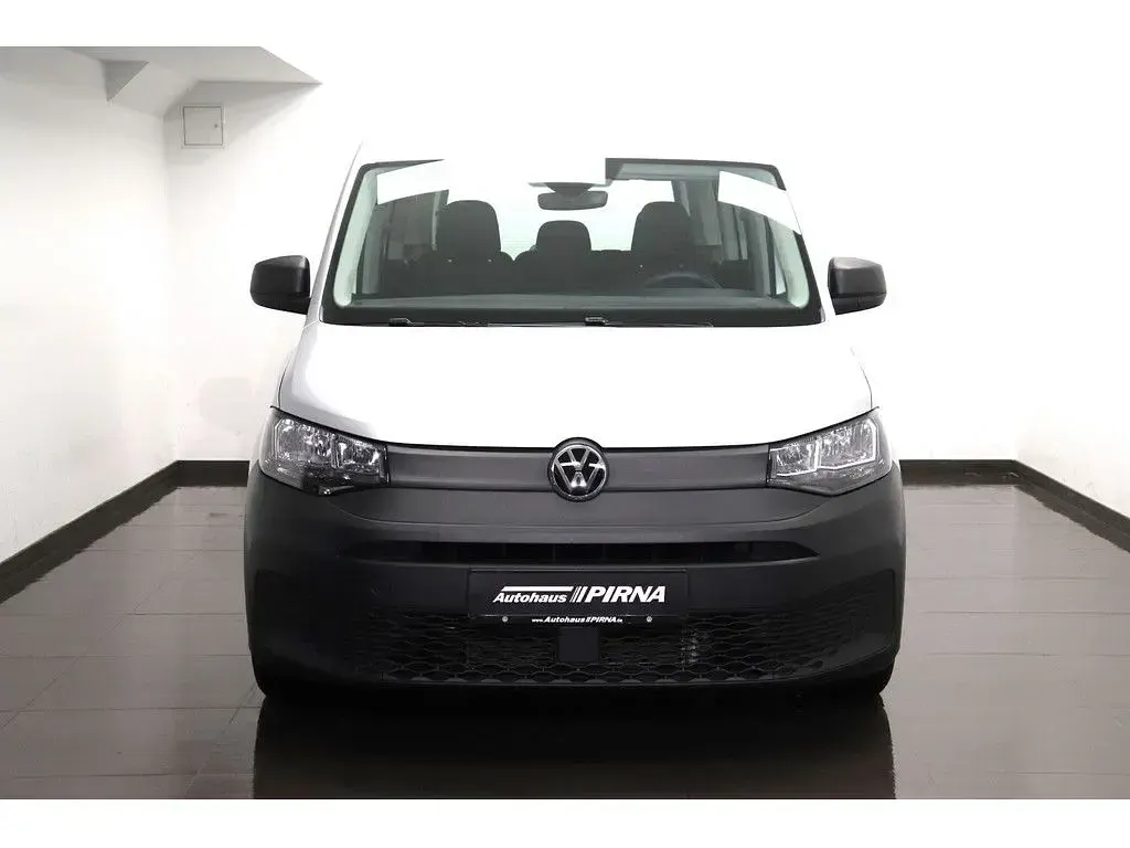 Gebraucht VW Caddy Basis 102 PS (75 kW) 2021 Reflexsilber Van / Kleinbus