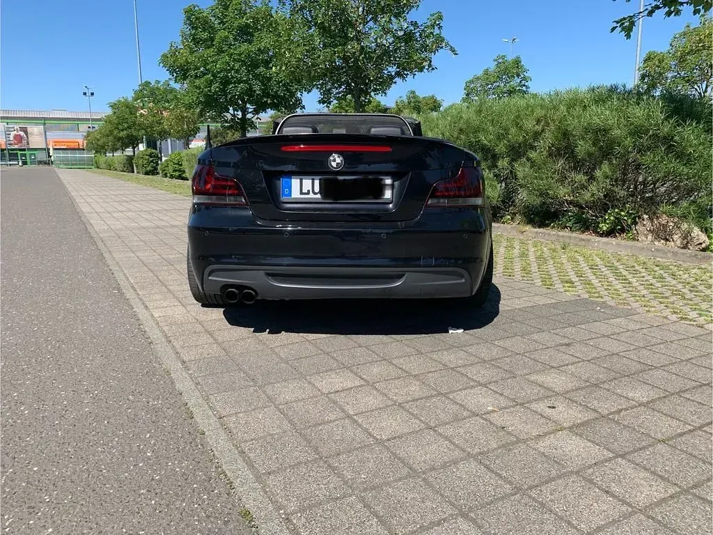 Gebraucht BMW 135 Cabriolet Performance 306 PS (225 kW) 2010 Schwarz Cabrio