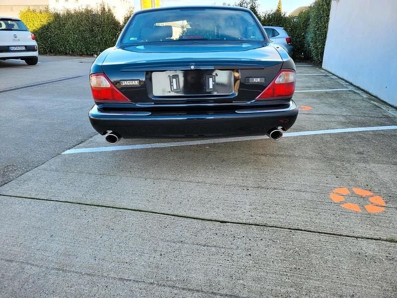 Gebraucht Jaguar XJR 363 PS (266 kW) 2000 Schwarz Limousine