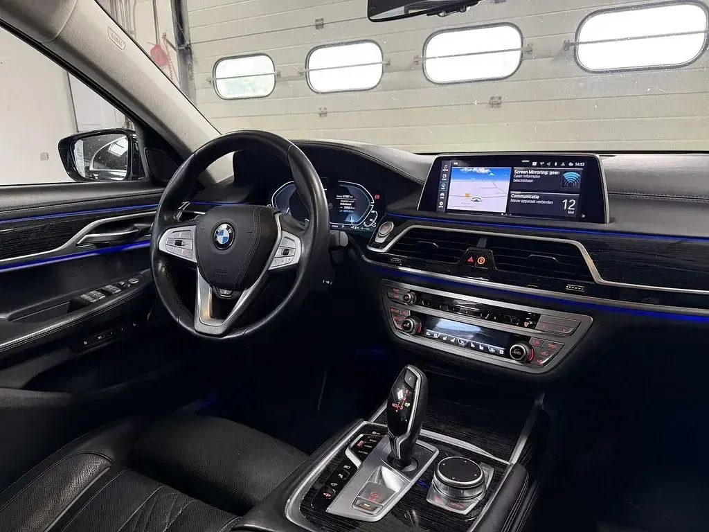 Używany BMW 745e Executive 394 KM (289 kW) 2019 Czarny Sedan/Limuzyna