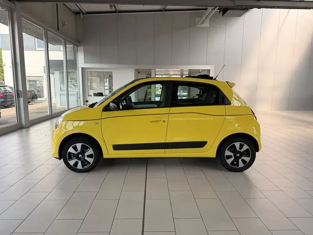 Gebraucht Renault Twingo LIMITED 90 PS (66 kW) 2018 Gelb Kleinwagen