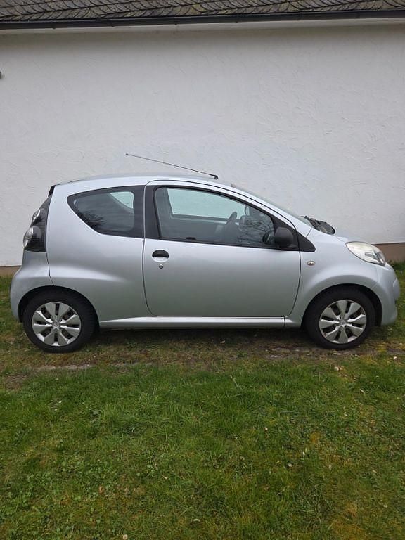Gebraucht Citroën C1 68 PS (50 kW) 2010 Silber Kleinwagen