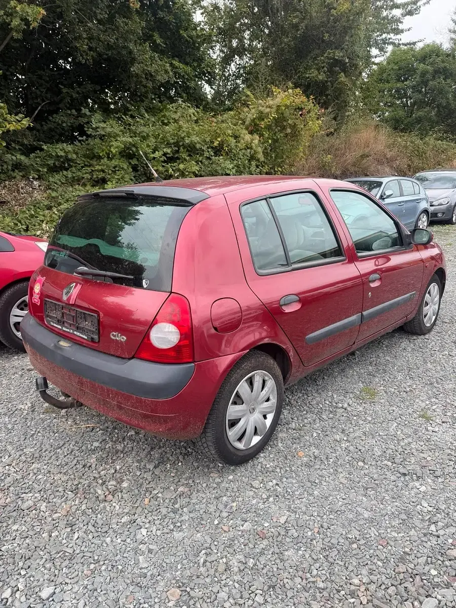 Gebraucht Renault Clio 97 PS (71 kW) 2001 Rot Kleinwagen