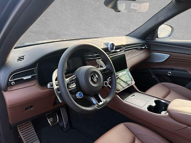 Neu Maserati Grecale 330 PS (242 kW) 2026 Night interaction SUV