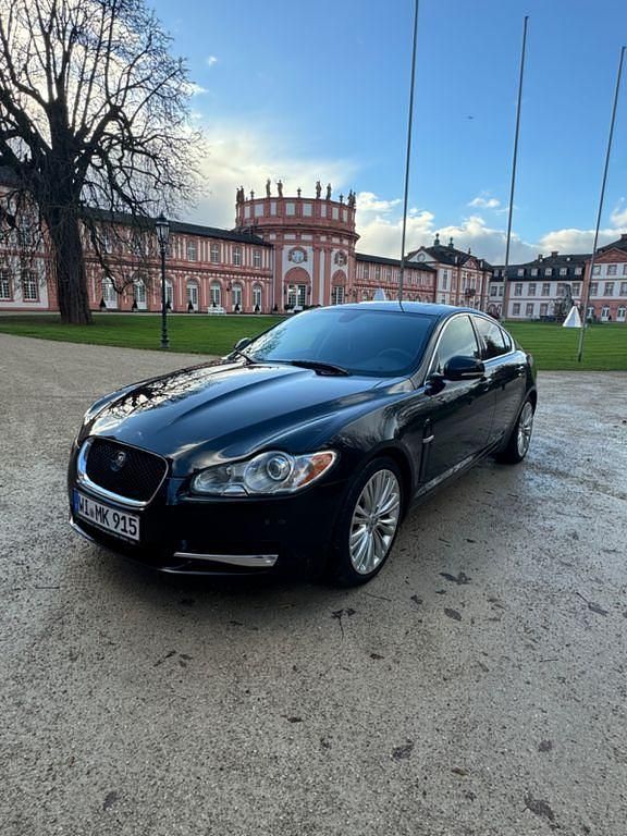 Schwarz Gebraucht 2010 Jaguar XF Portfolio Limousine | 3.500 € (Superpreis) - Bild 1/4
