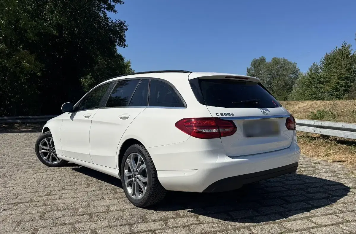 Gebraucht Mercedes C200 136 PS (100 kW) 2018 Weiß Kombi