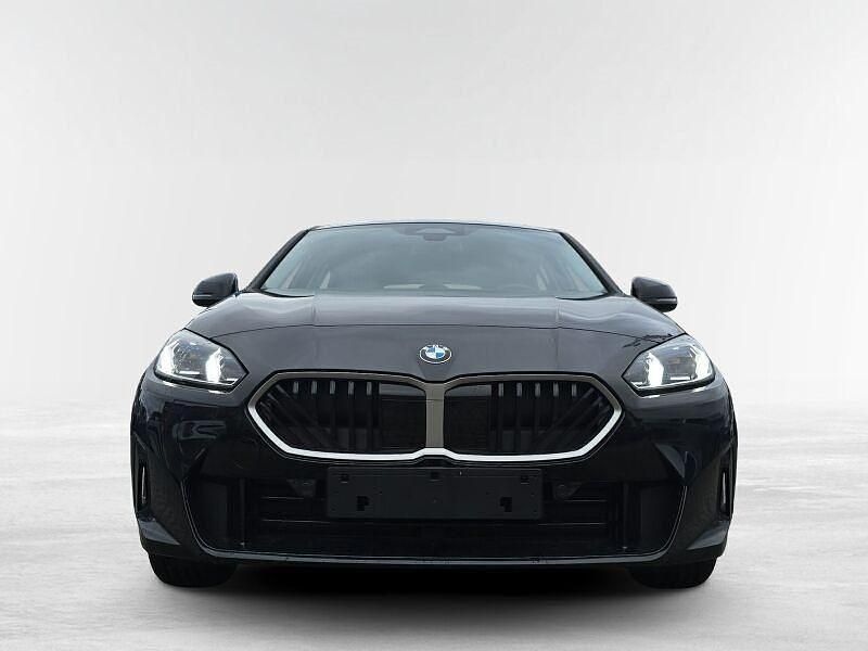 Neu BMW 120 Sport Line 156 PS (114 kW) 2025 Schwarz Kleinwagen