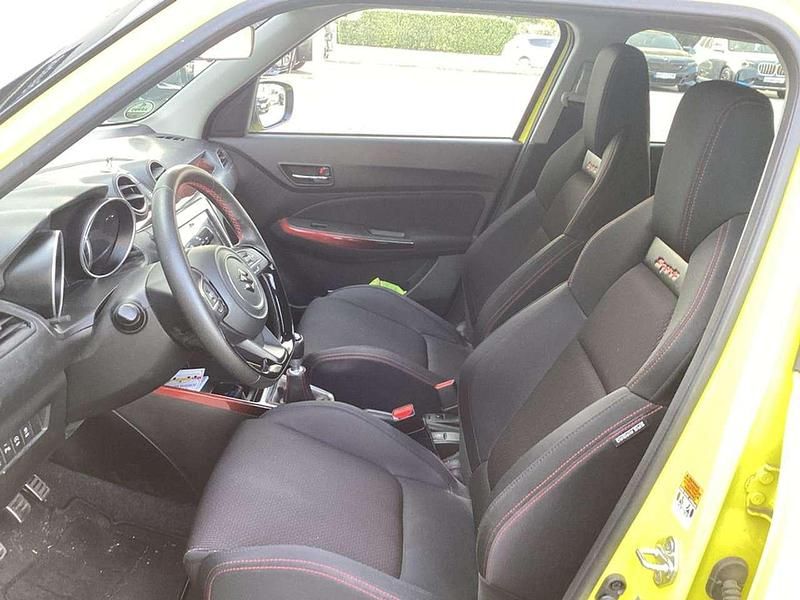 Gebraucht Suzuki Swift 129 PS (94 kW) 2021 Champion yellow Kleinwagen
