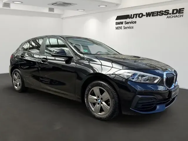 Gebraucht BMW 118 Advantage 136 PS (100 kW) 2024 Schwarz Kleinwagen
