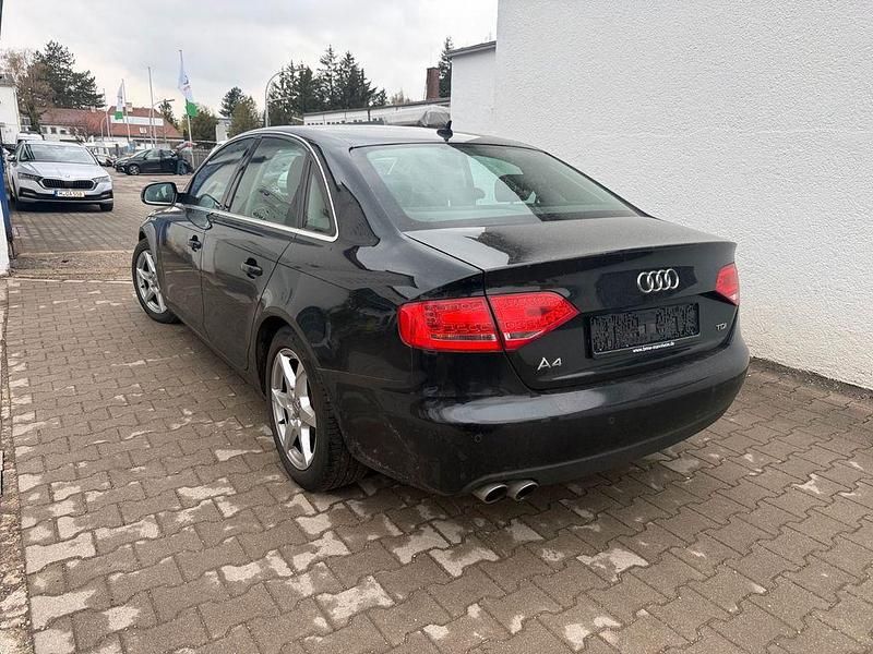Gebraucht Audi A4 Ambition 143 PS (105 kW) 2011 Schwarz Limousine