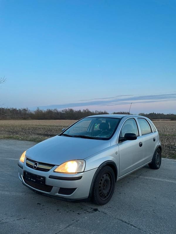 Gebraucht Opel Corsa 54 PS (39 kW) 2005 Silber Kleinwagen