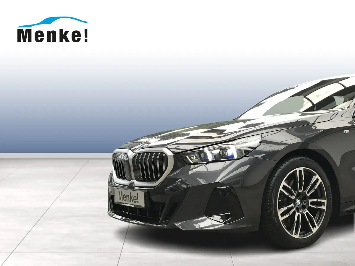 Gebraucht BMW 520 Comfort Edition 197 PS (144 kW) 2024 Grau Limousine