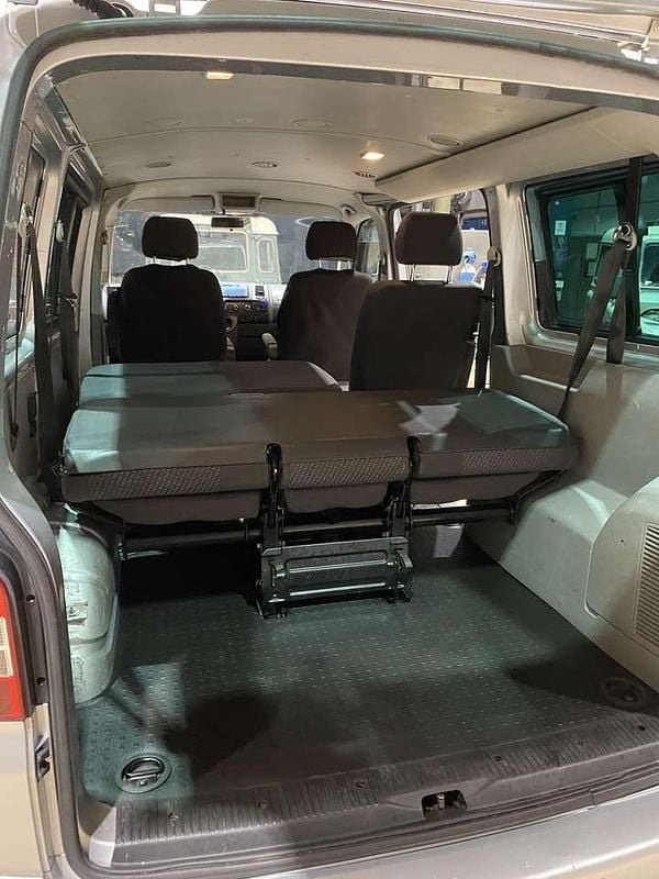 Gebraucht VW T5 140 PS (102 kW) 2010 Silber Van