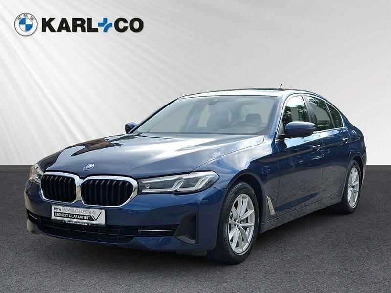 Blau Gebraucht 2022 BMW 540 Limousine | 41.960 € (Superpreis) - Bild 1/4