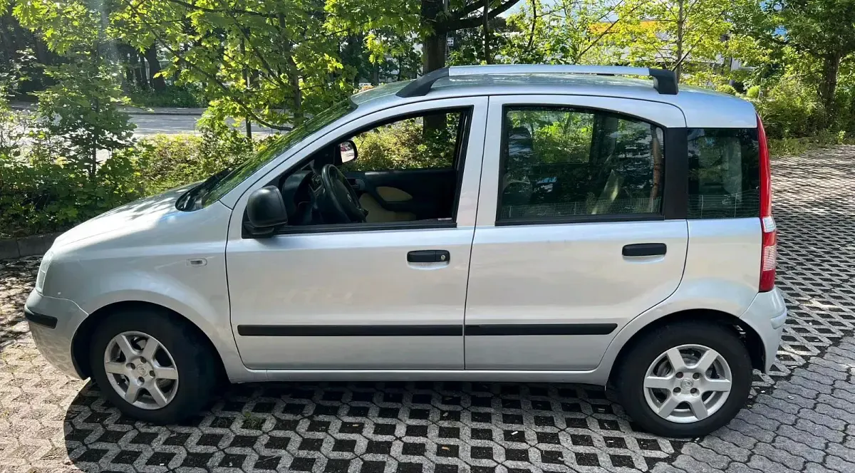 Gebraucht Fiat Panda 60 PS (44 kW) 2009 Silber Kleinwagen