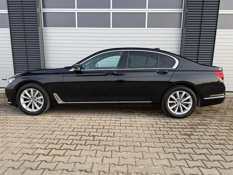 Gebraucht BMW 740 Performance 326 PS (239 kW) 2018 Schwarz Limousine