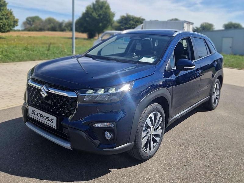 Neu Suzuki SX4 Comfort+ 110 PS (80 kW) 2025 Sphere blue pearl Limousine