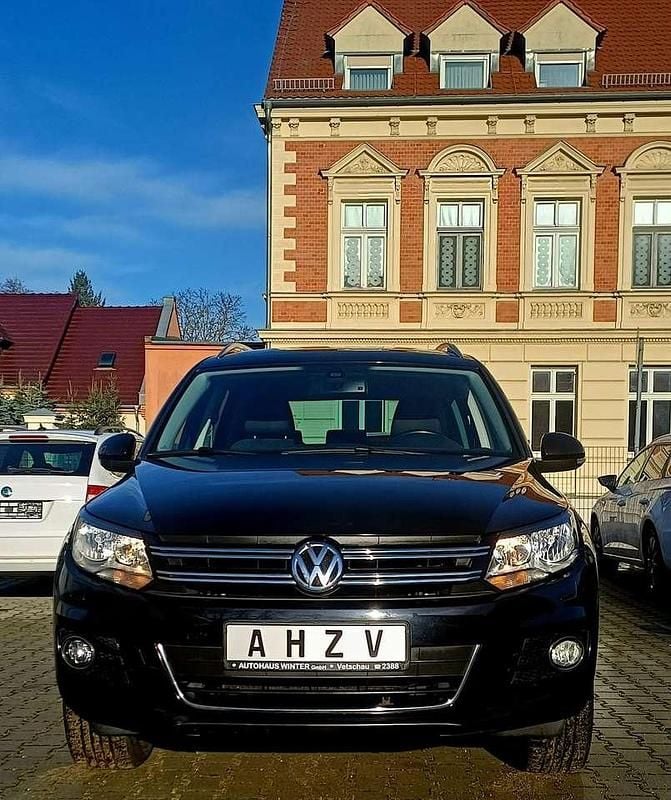 Gebraucht VW Tiguan 122 PS (89 kW) 2011 Schwarz SUV
