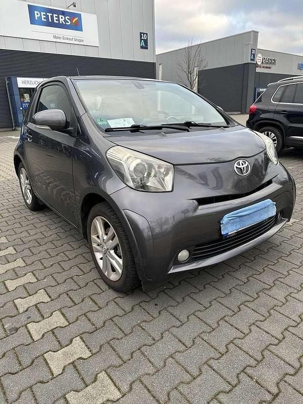 Gebraucht Toyota iQ 98 PS (72 kW) 2009 Grau Kleinwagen