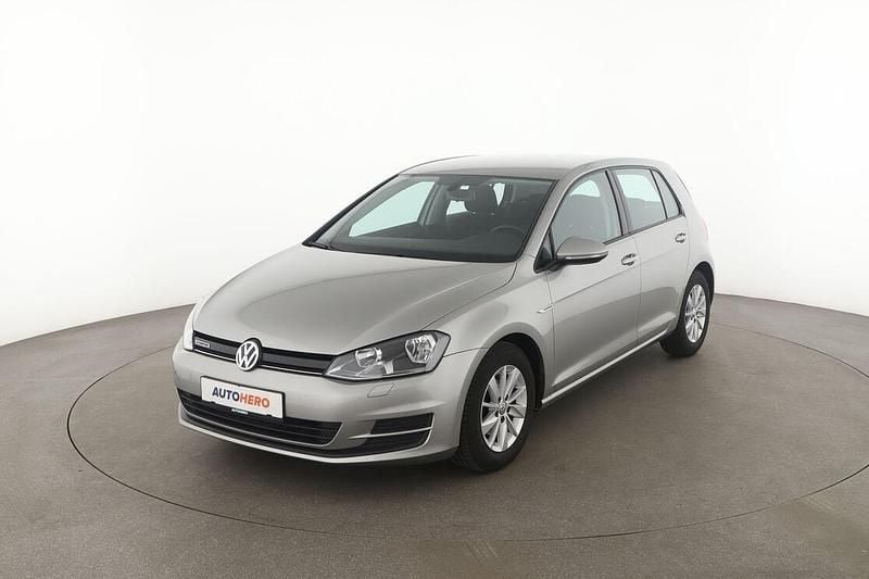 Gebraucht VW Golf VII Trendline 116 PS (85 kW) 2016 Limousine