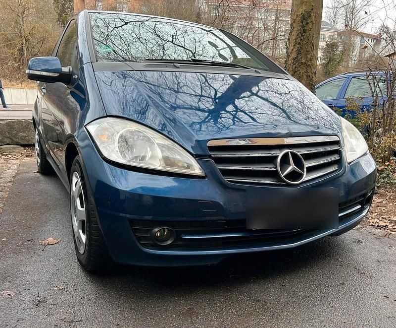 Gebraucht Mercedes A160 Avantgarde 95 PS (69 kW) 2010 Blau Kleinwagen
