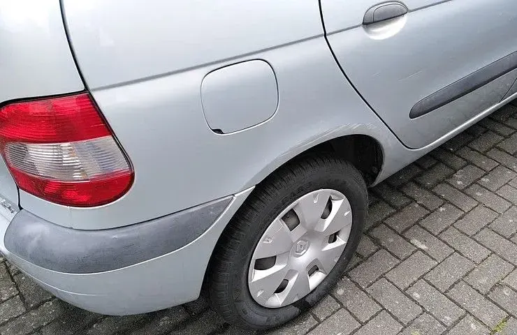Używany Renault Scénic 107 KM (78 kW) 2001 Szary Minivan