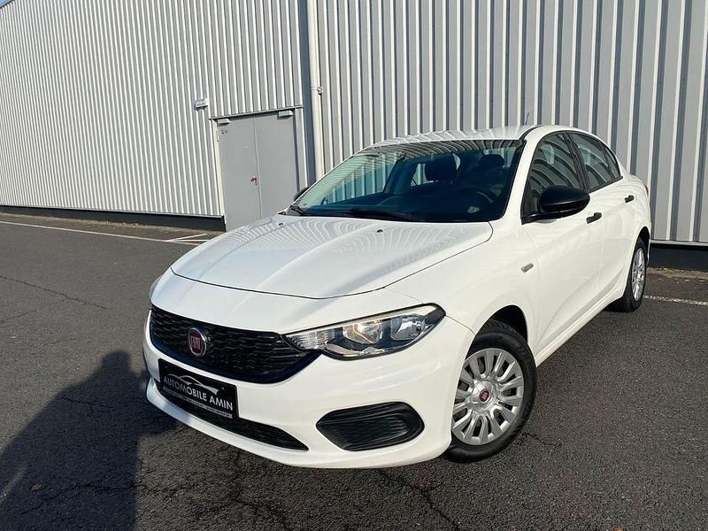 Weiß Gebraucht 2016 Fiat Tipo Pop Limousine | 7.990 € (Fairer Preis) - Bild 1/4