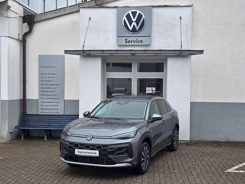 Neu VW T-Roc Life 150 PS (110 kW) 2025 Wolf grey SUV
