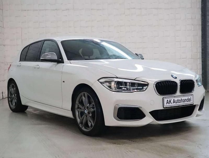 Gebraucht BMW 135 326 PS (239 kW) 2016 Alpinweiss iii uni Kleinwagen
