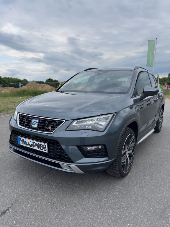 Grau Gebraucht 2020 Seat Ateca FR SUV | 21.500 € (Fairer Preis) - Bild 1/4