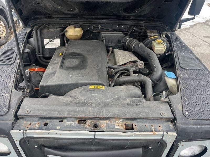 Gebraucht Land Rover Defender 122 PS (89 kW) 2000 Schwarz Kombi