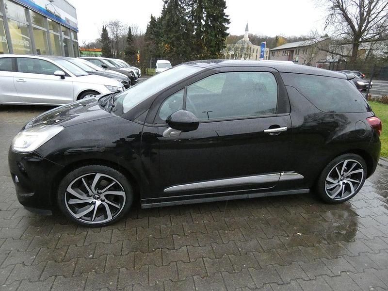 Schwarz Gebraucht 2015 Citroën DS3 Sport Chic Kleinwagen | 6.790 € (Fairer Preis) - Bild 1/4