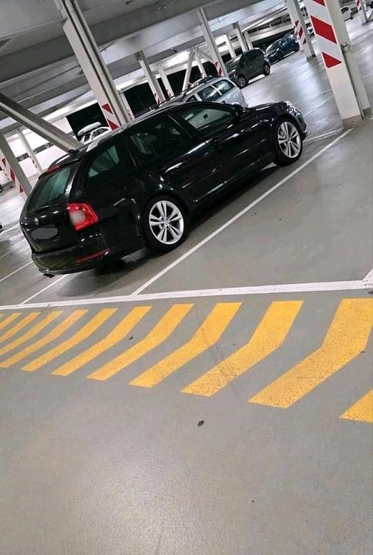 Gebraucht Skoda Octavia vRS 170 PS (125 kW) 2012 Schwarz Kombi