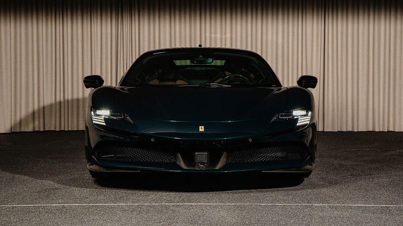 Gebraucht Ferrari SF90 2022 Grün