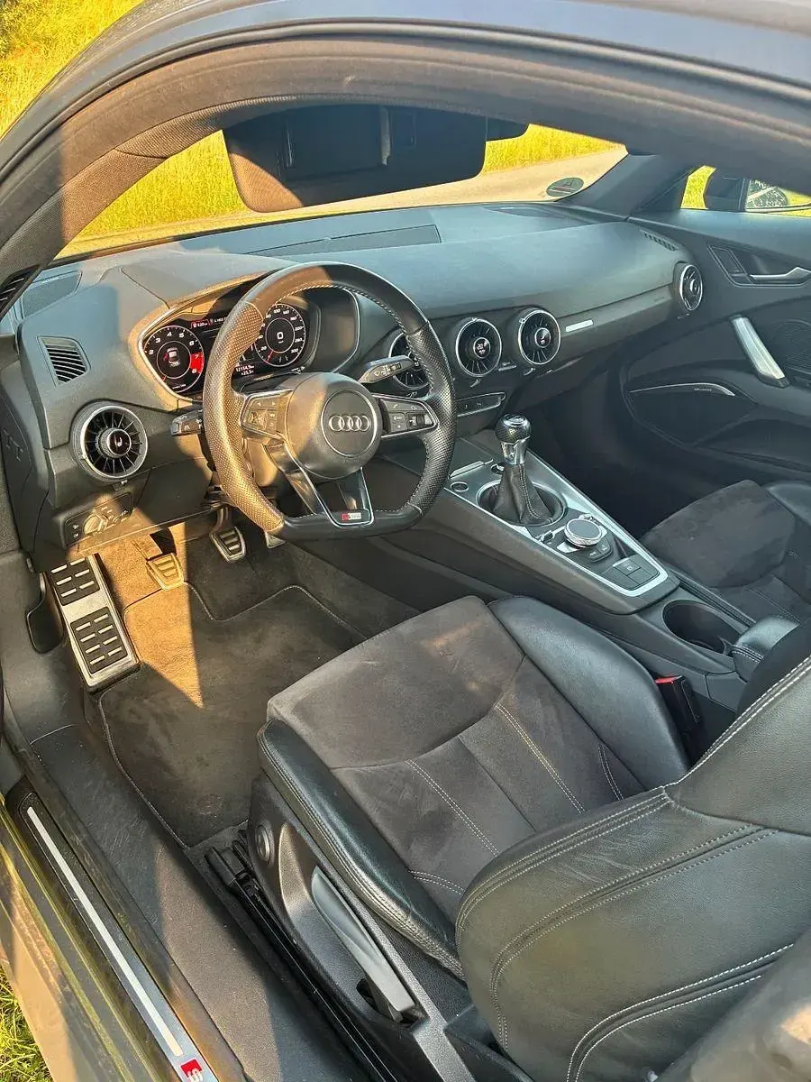 Gebraucht Audi TT S-Line 230 PS (169 kW) 2015 Grau Coupé