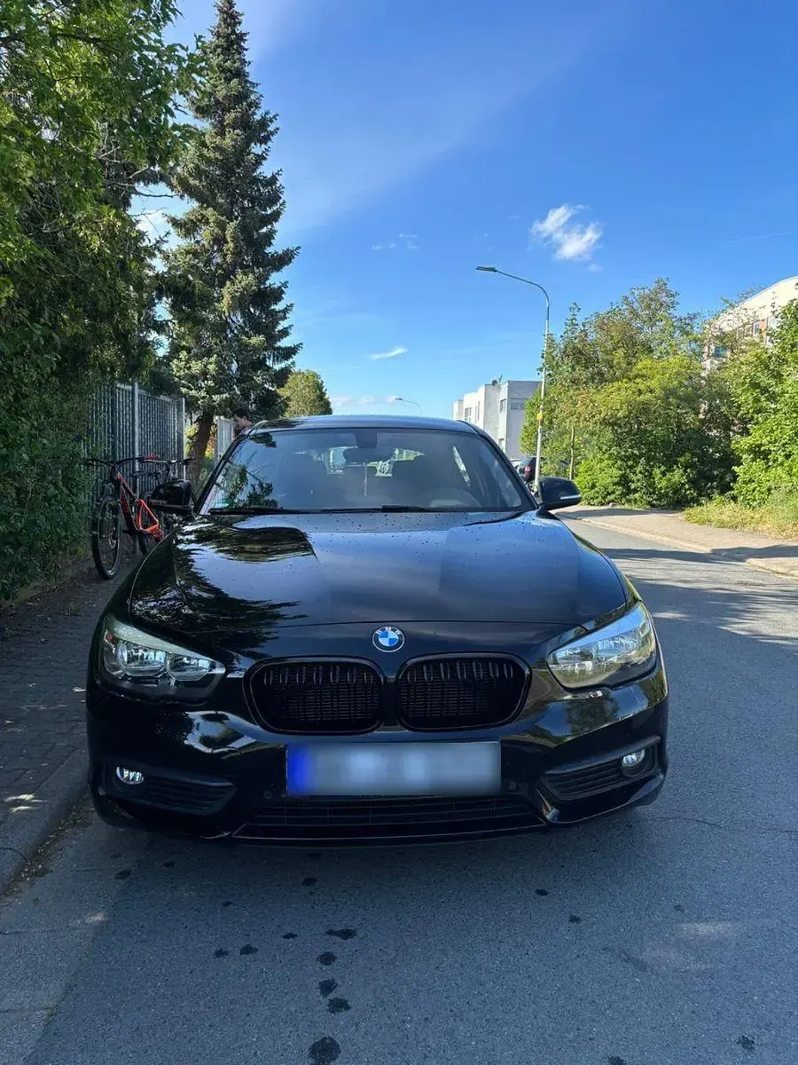 Gebraucht BMW 116 Advantage 109 PS (80 kW) 2015 Schwarz Kleinwagen