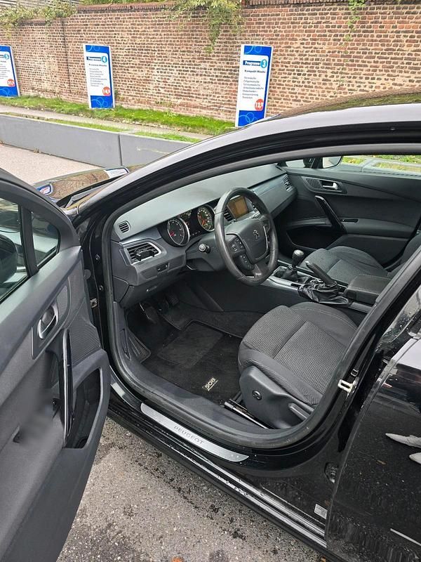 Gebraucht Peugeot 508 155 PS (114 kW) 2012 Schwarz Limousine