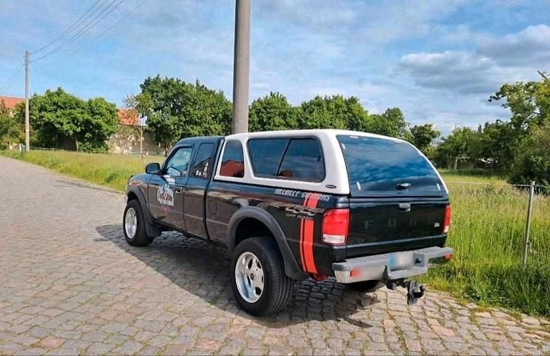 Gebraucht Ford Ranger XLT 156 PS (114 kW) 2000 Schwarz Pickup