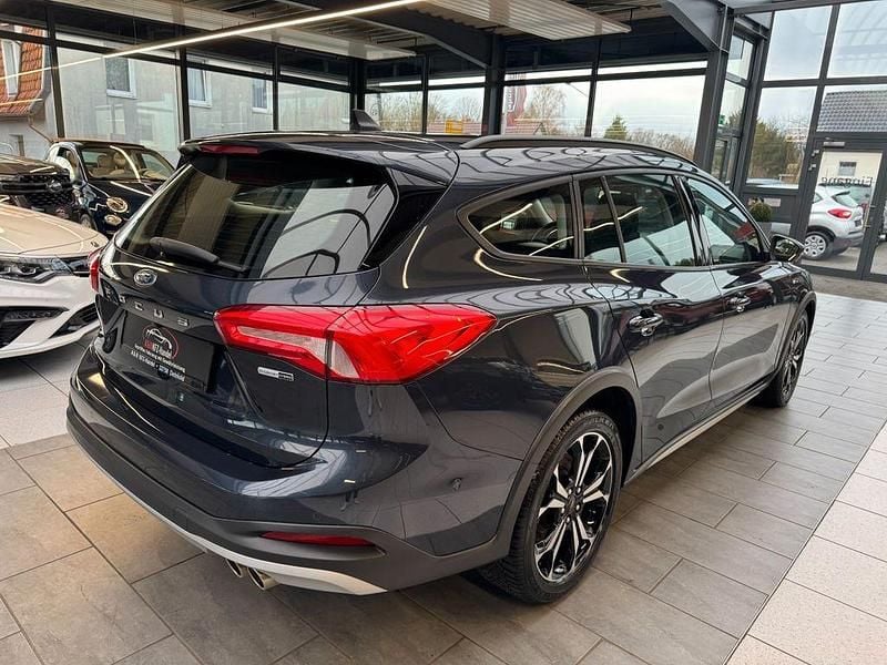 Gebraucht Ford Focus Active 125 PS (91 kW) 2021 Blau Limousine