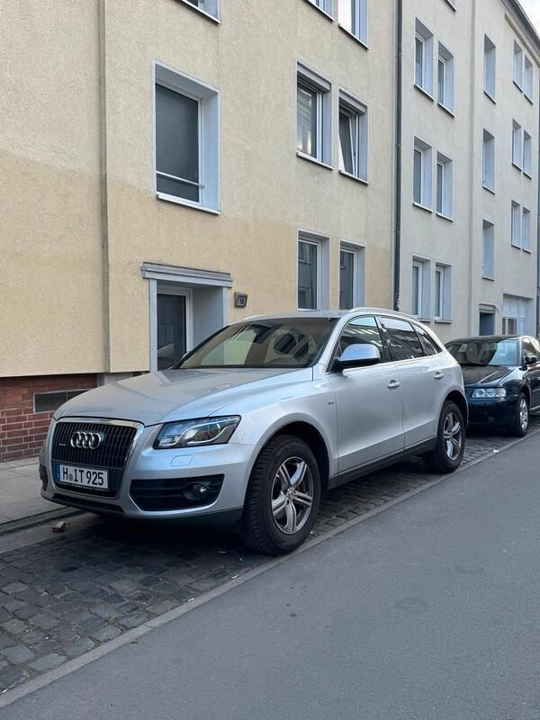 Silber Gebraucht 2011 Audi Q5 S-Line SUV | 10.500 € (Superpreis) - Bild 1/4
