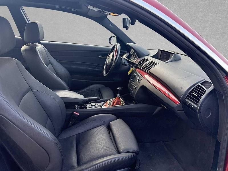 Gebraucht BMW 125 Sport Line 218 PS (160 kW) 2009 Rot (sedonarot metallic) Kleinwagen