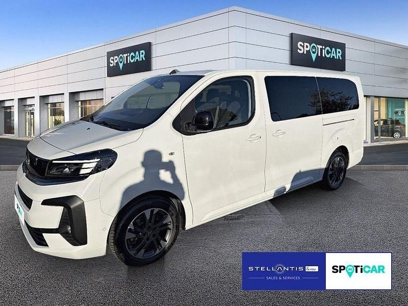 Weiß Gebraucht 2024 Opel Zafira Life Edition Van | 31.990 € (Superpreis) - Bild 1/4
