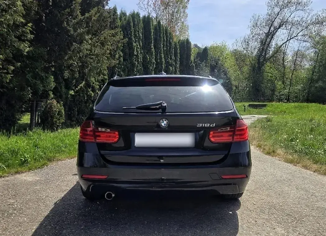 Usata BMW 318 143 CV (105 kW) 2013 Nero Station wagon