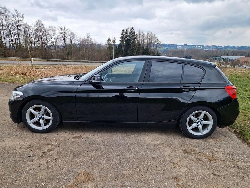 Second-hand BMW 116 Advantage 116 CP (85 kW) 2017 Negru Hatchback