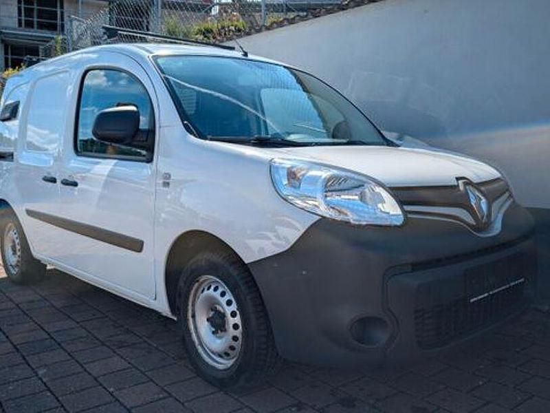 Weiss Gebraucht 2019 Renault Rapid Limousine | 12.800 € - Bild 1/4