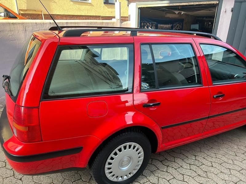 Gebraucht VW Golf IV 75 PS (55 kW) 1999 Rot Kombi