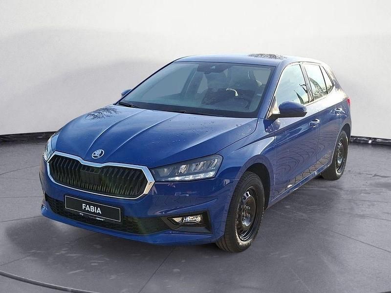 Neu Skoda Fabia Essence 80 PS (58 kW) 2025 Energyblau Limousine