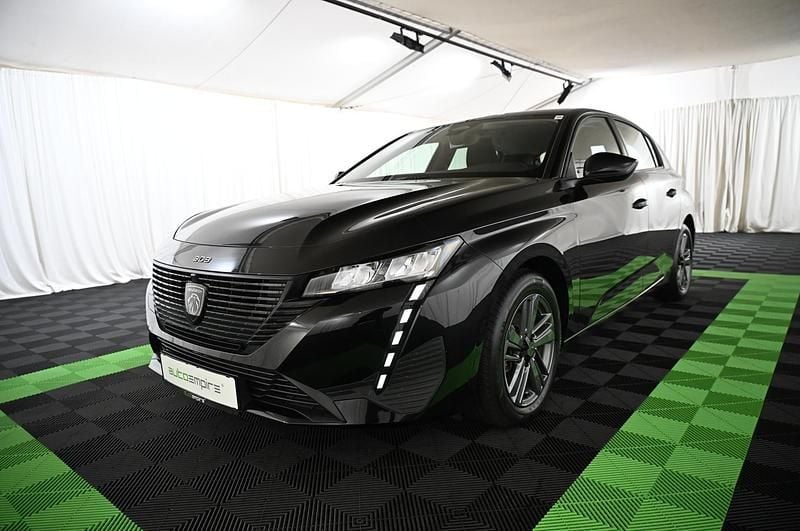 Gebraucht Peugeot 308 Active 131 PS (96 kW) 2024 Schwarz Limousine